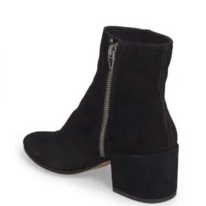 Dolce Vita Maude Black Suede Ankle Booties New with Defect